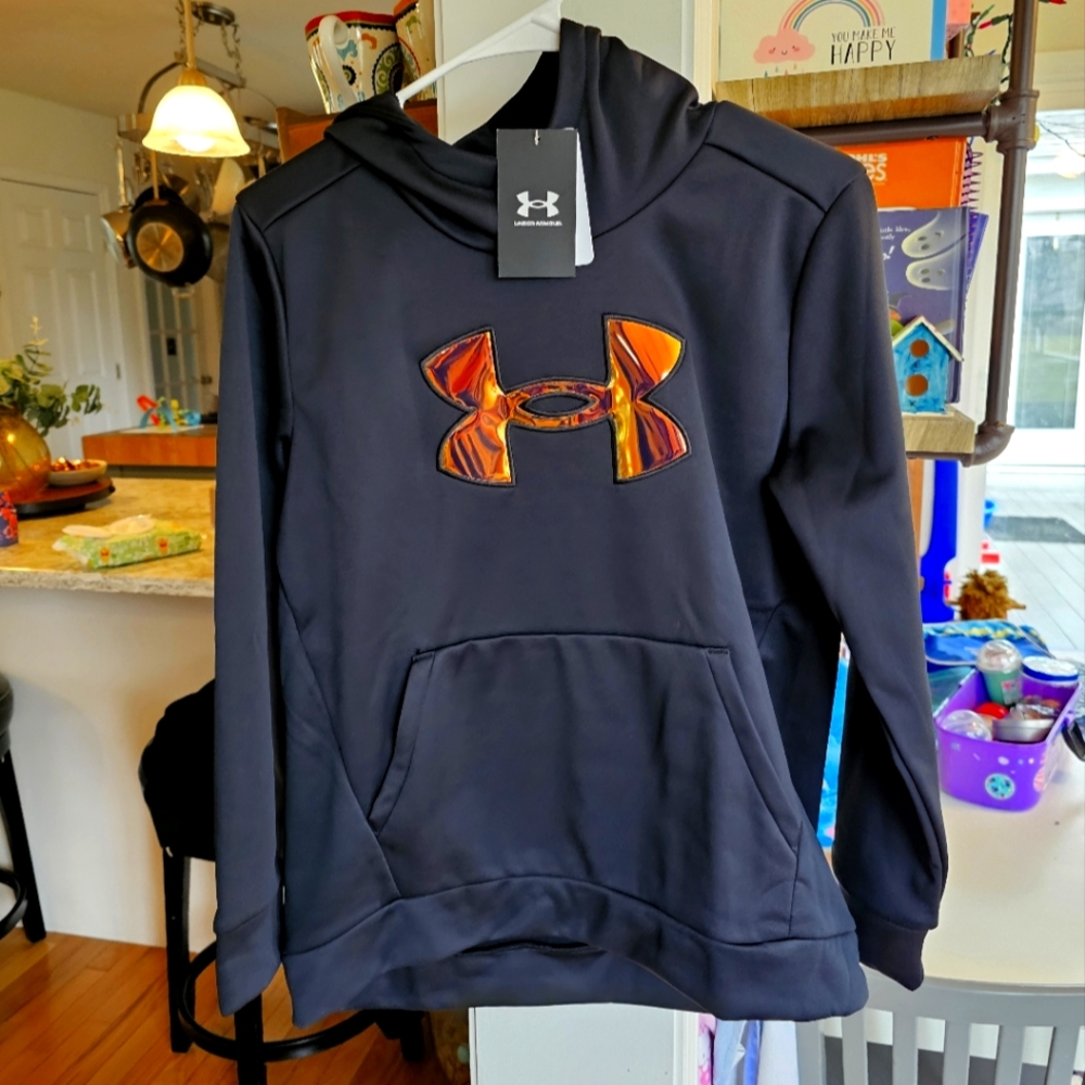 NWT black iridescent Under Armour fleece hoodie